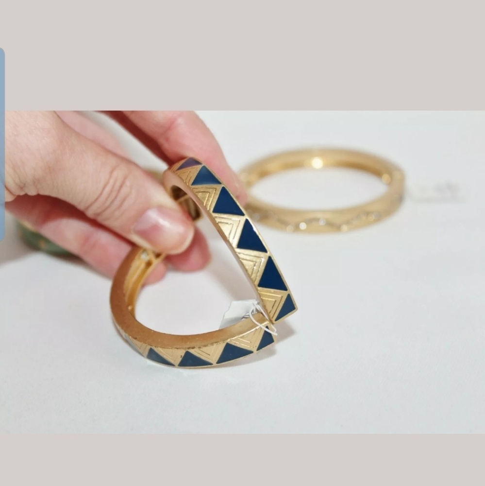 Lia Sophia Stretch Bracelet